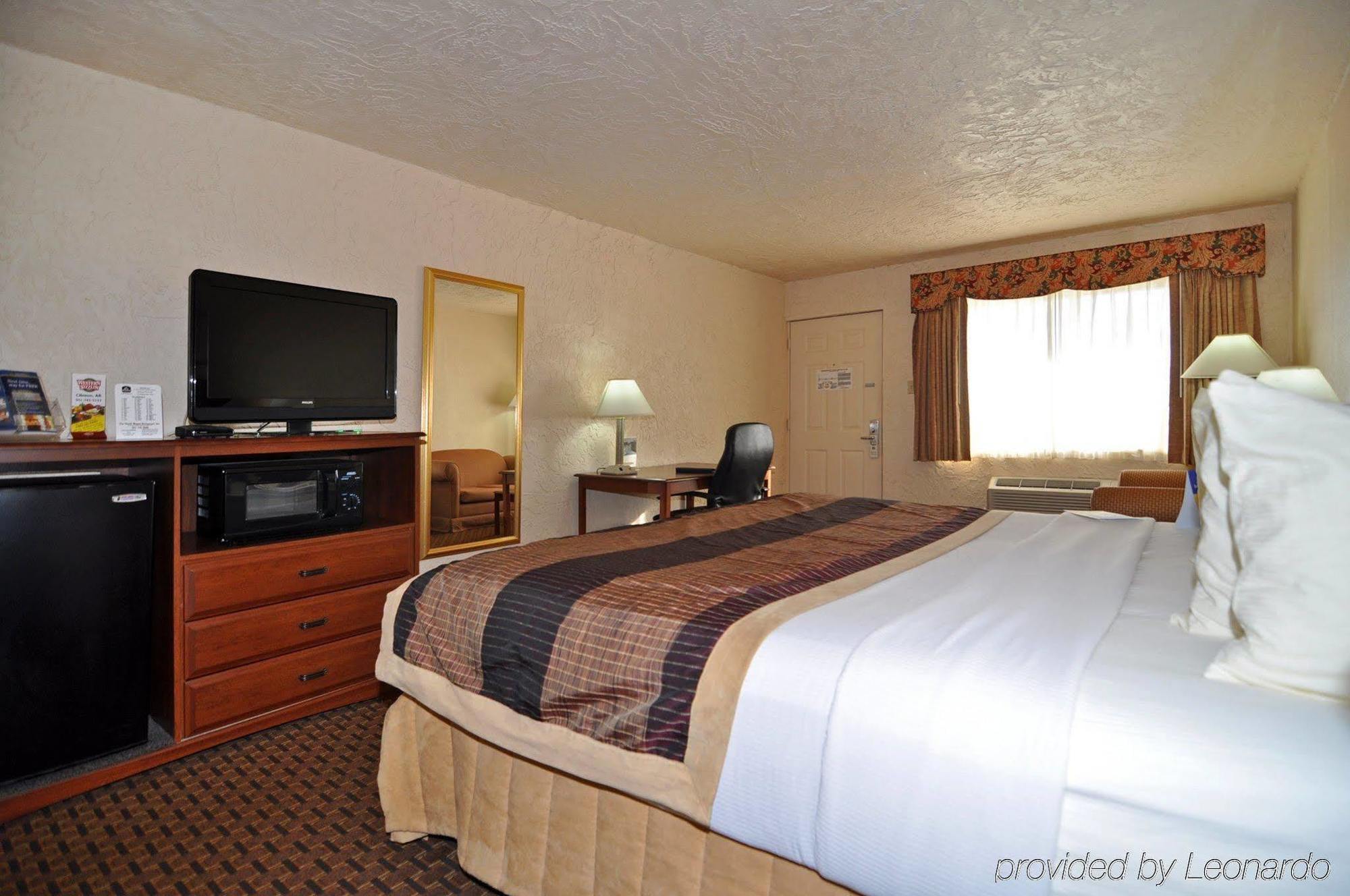 Quality Inn Clinton North Exterior photo